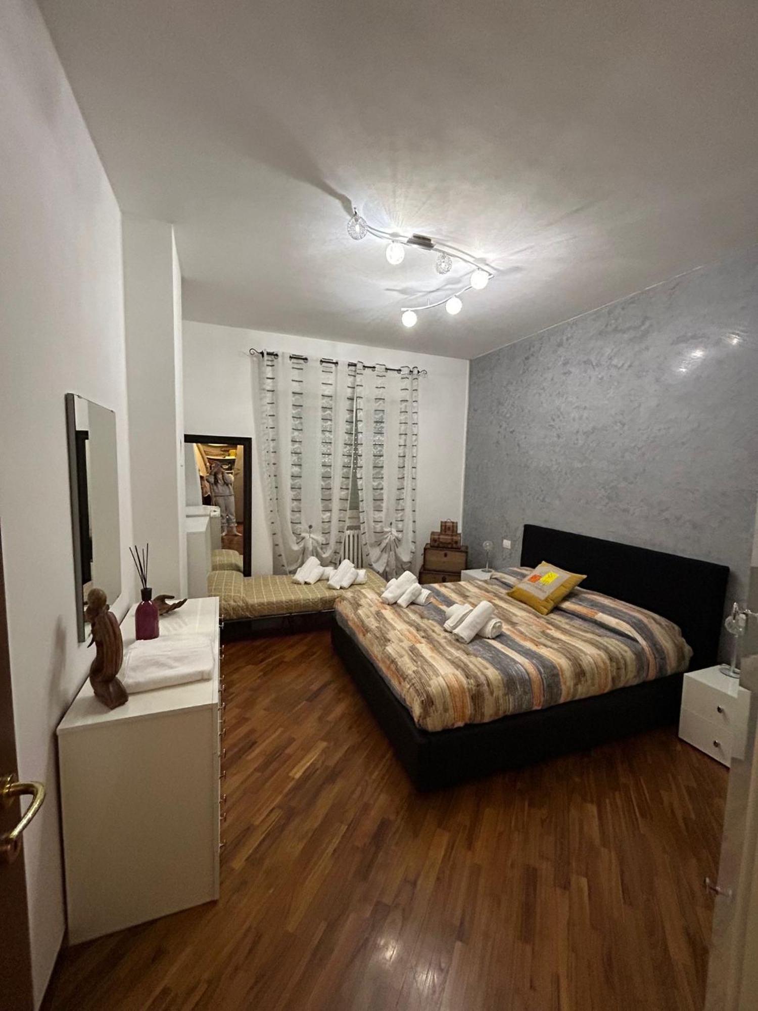 Appartement La Casa Di Ambra à Limbiate Extérieur photo