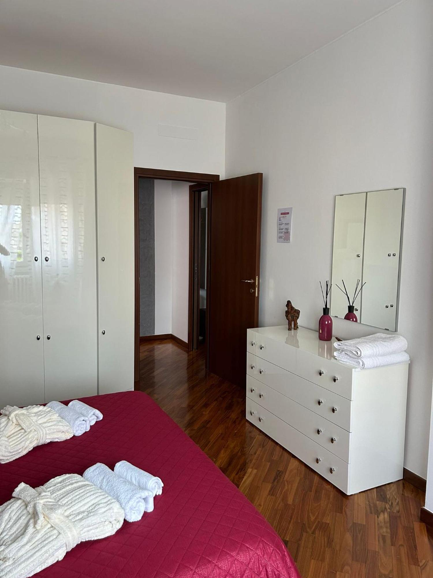 Appartement La Casa Di Ambra à Limbiate Extérieur photo