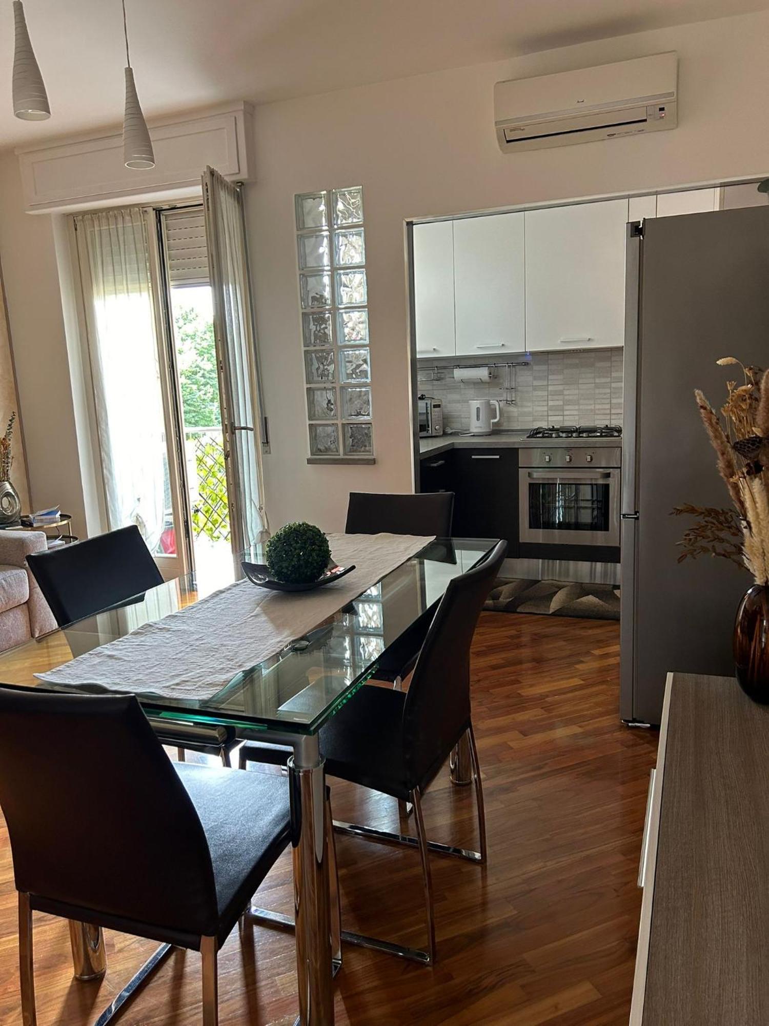 Appartement La Casa Di Ambra à Limbiate Extérieur photo